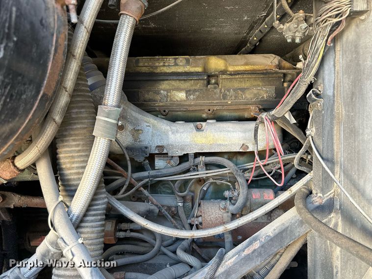 image for item NP9646 1996 Prevost H3-40  coach bus