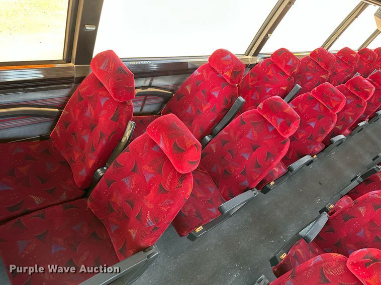 image for item NP9646 1996 Prevost H3-40  coach bus