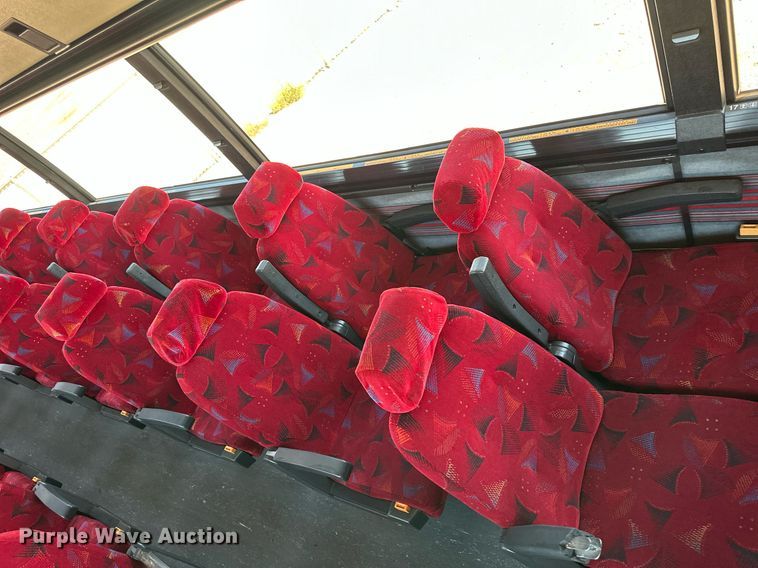 image for item NP9646 1996 Prevost H3-40  coach bus