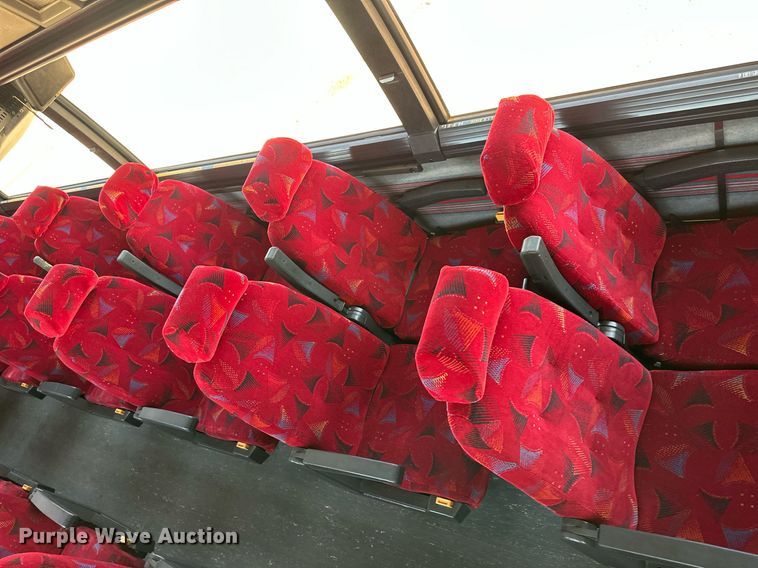 image for item NP9646 1996 Prevost H3-40  coach bus