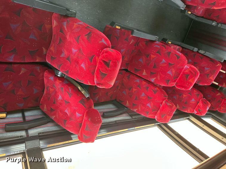 image for item NP9646 1996 Prevost H3-40  coach bus