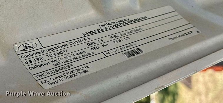 image for item NP9690 2013 Ford F250 Super Duty XL  Crew Cab flatbed pickup truck