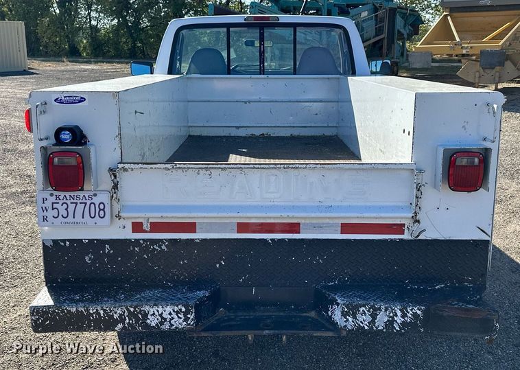 image for item NP9696 1997 Ford F350 XL  utility bed pickup truck