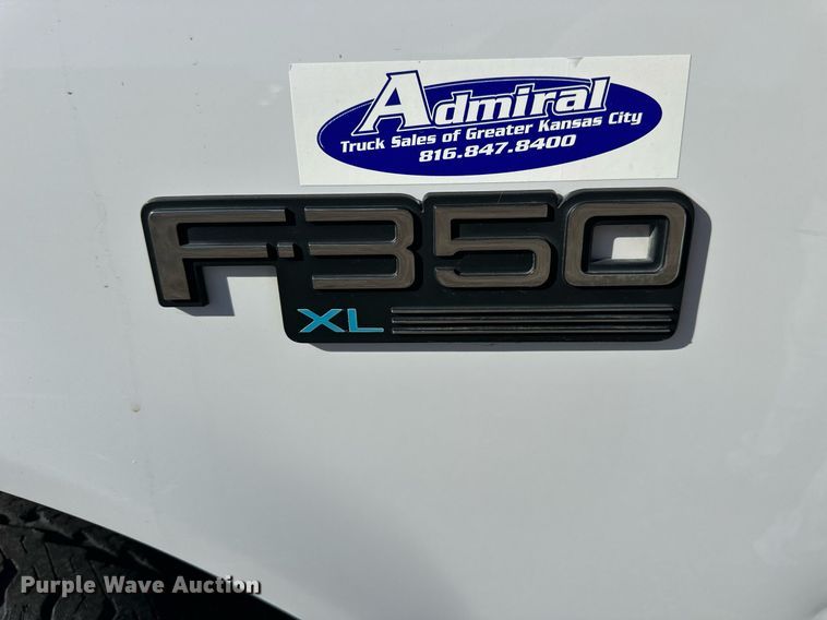 image for item NP9696 1997 Ford F350 XL  utility bed pickup truck