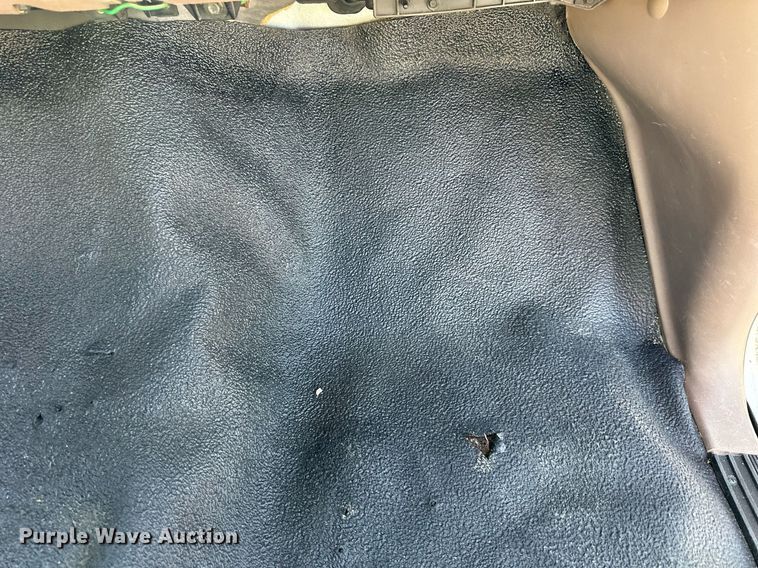 image for item NP9696 1997 Ford F350 XL  utility bed pickup truck