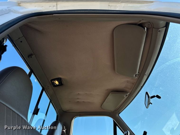 image for item NP9696 1997 Ford F350 XL  utility bed pickup truck