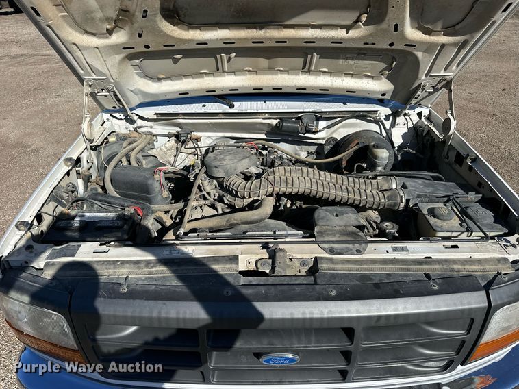 image for item NP9696 1997 Ford F350 XL  utility bed pickup truck