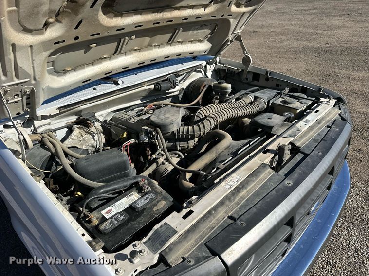 image for item NP9696 1997 Ford F350 XL  utility bed pickup truck