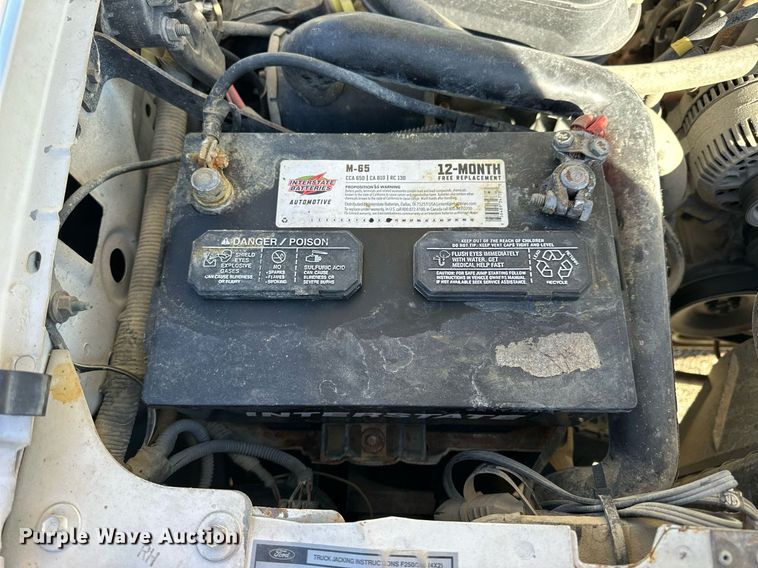 image for item NP9696 1997 Ford F350 XL  utility bed pickup truck