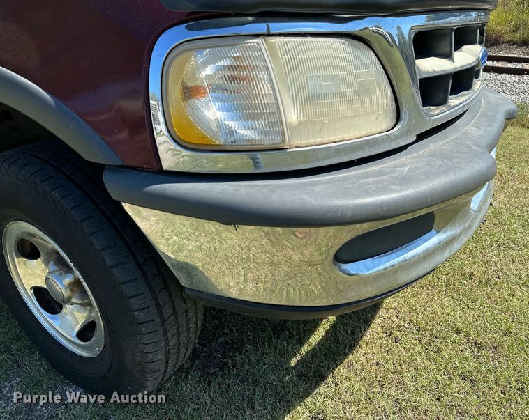 image for item NQ9325 1997 Ford F150  SuperCab pickup truck