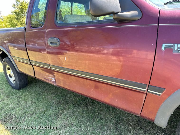 image for item NQ9325 1997 Ford F150  SuperCab pickup truck