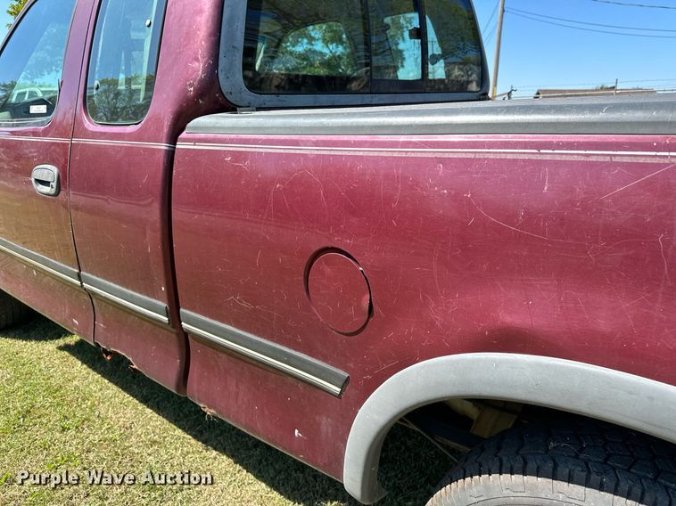 image for item NQ9325 1997 Ford F150  SuperCab pickup truck