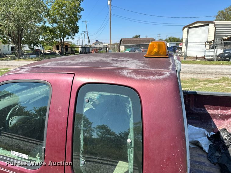 image for item NQ9325 1997 Ford F150  SuperCab pickup truck