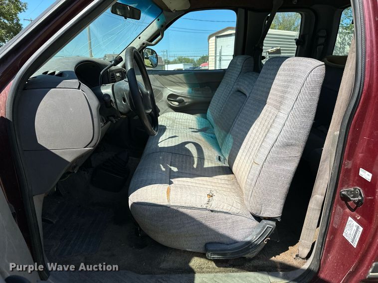 image for item NQ9325 1997 Ford F150  SuperCab pickup truck