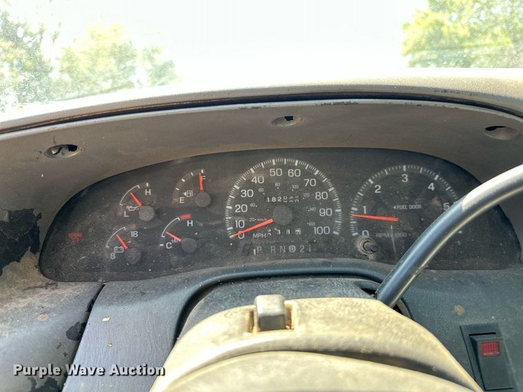 image for item NQ9325 1997 Ford F150  SuperCab pickup truck