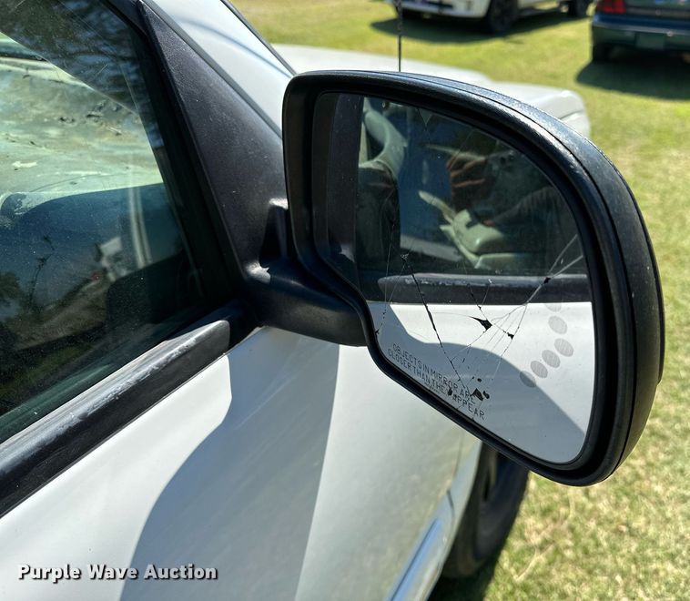 image for item NQ9326 2003 Chevrolet Silverado 1500  Ext. Cab pickup truck