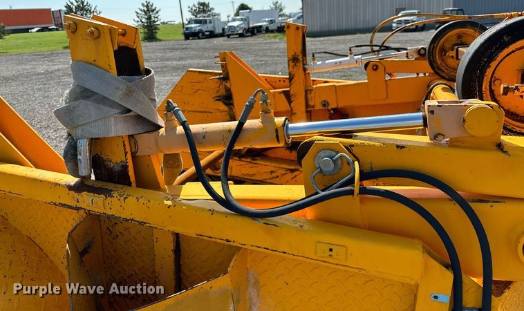 image for item NQ9349 1986 Butler  reel trailer