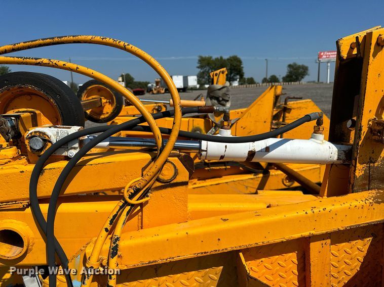 image for item NQ9349 1986 Butler  reel trailer