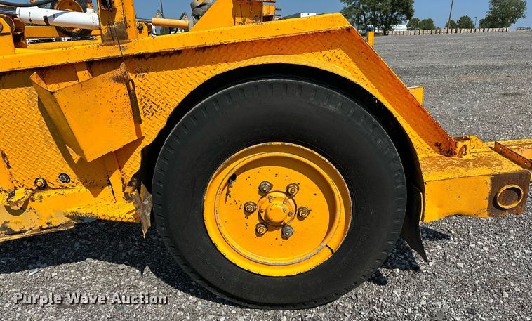 image for item NQ9349 1986 Butler  reel trailer