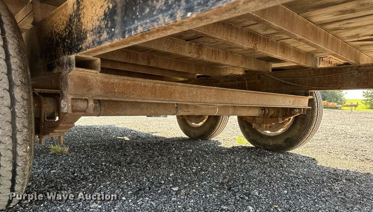 image for item NQ9351 2006 C&B Quality Trailer Works  equipment trailer