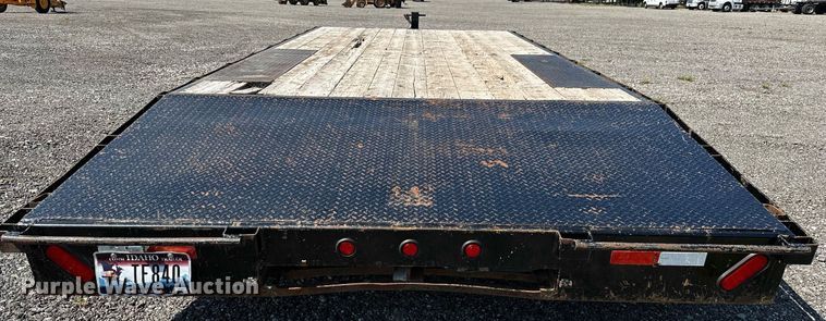 image for item NQ9351 2006 C&B Quality Trailer Works  equipment trailer