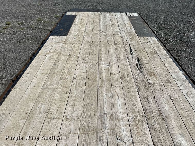 image for item NQ9351 2006 C&B Quality Trailer Works  equipment trailer