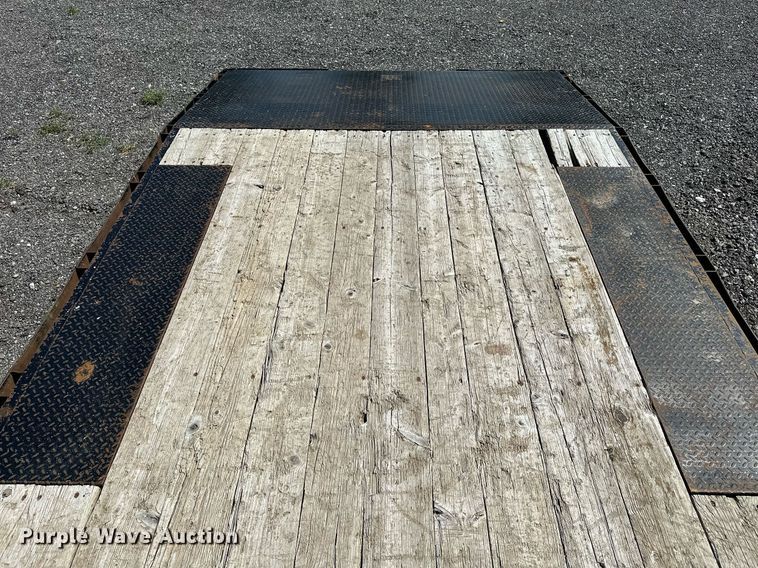 image for item NQ9351 2006 C&B Quality Trailer Works  equipment trailer