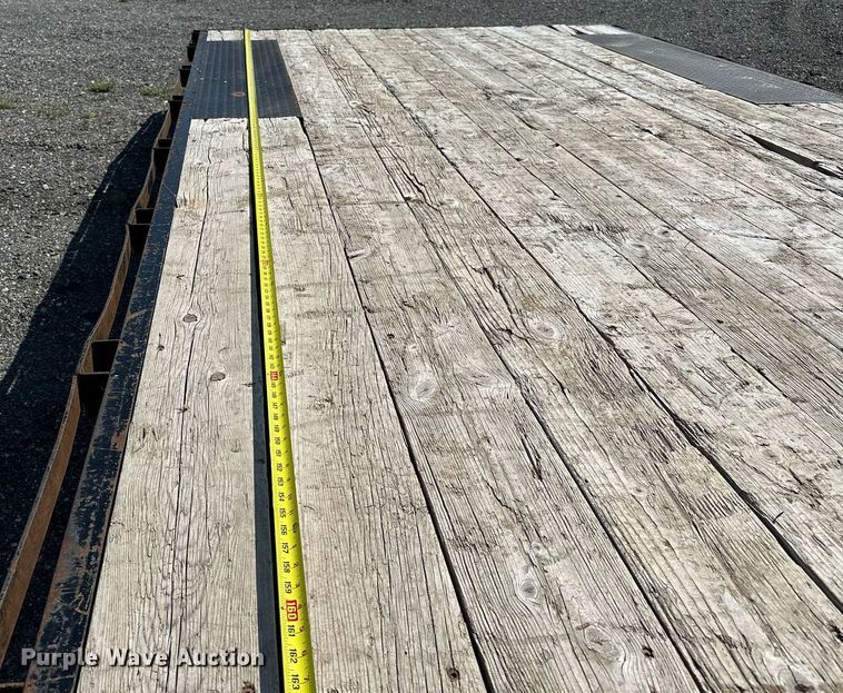 image for item NQ9351 2006 C&B Quality Trailer Works  equipment trailer