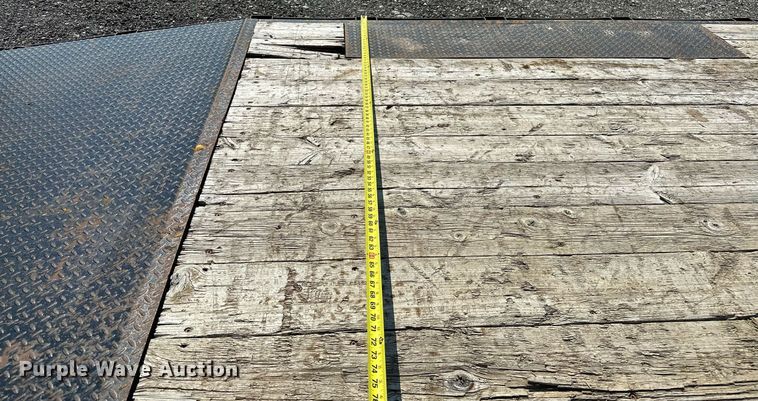 image for item NQ9351 2006 C&B Quality Trailer Works  equipment trailer