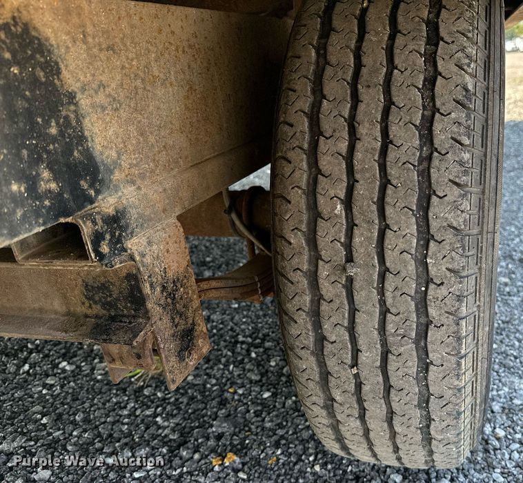 image for item NQ9351 2006 C&B Quality Trailer Works  equipment trailer