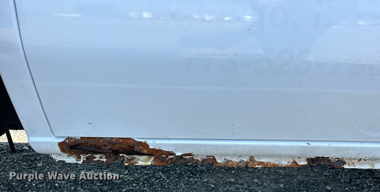 image for item NQ9352 2007 Ford E350 Super Duty  box truck