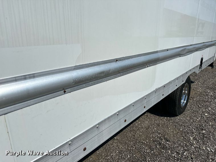 image for item NQ9352 2007 Ford E350 Super Duty  box truck