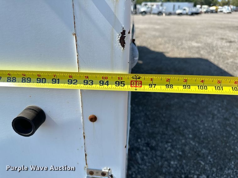 image for item NQ9352 2007 Ford E350 Super Duty  box truck