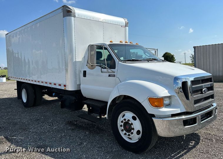 image for item NQ9355 2013 Ford F650  box truck