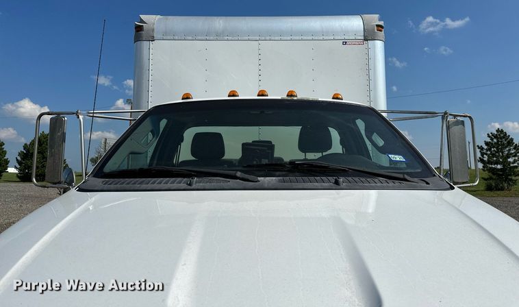 image for item NQ9355 2013 Ford F650  box truck