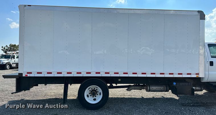 image for item NQ9355 2013 Ford F650  box truck