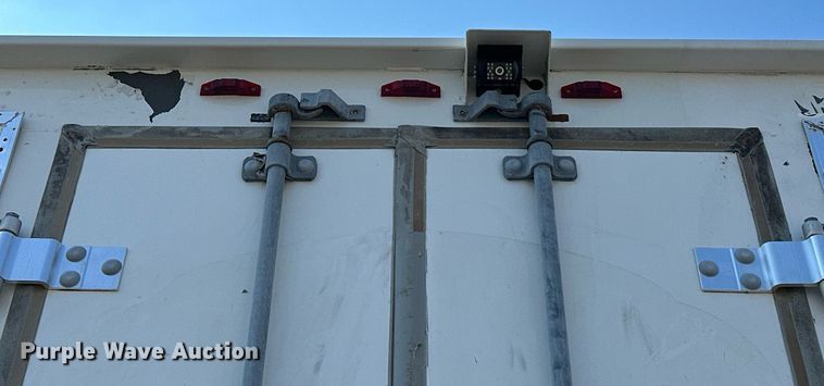 image for item NQ9355 2013 Ford F650  box truck