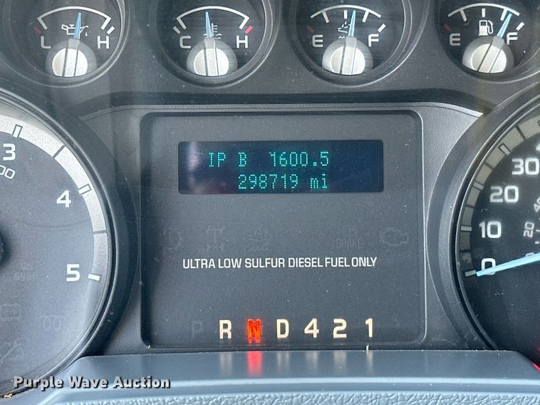 image for item NQ9355 2013 Ford F650  box truck