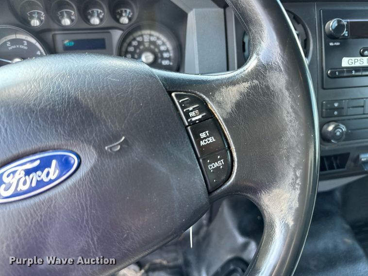 image for item NQ9355 2013 Ford F650  box truck