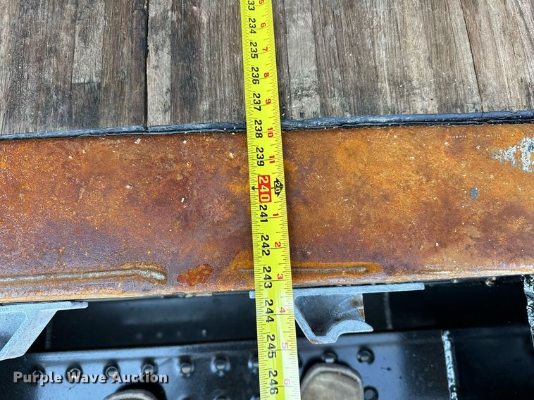 image for item NQ9355 2013 Ford F650  box truck