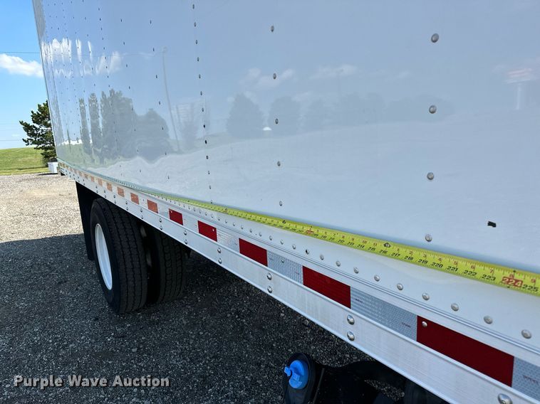 image for item NQ9355 2013 Ford F650  box truck