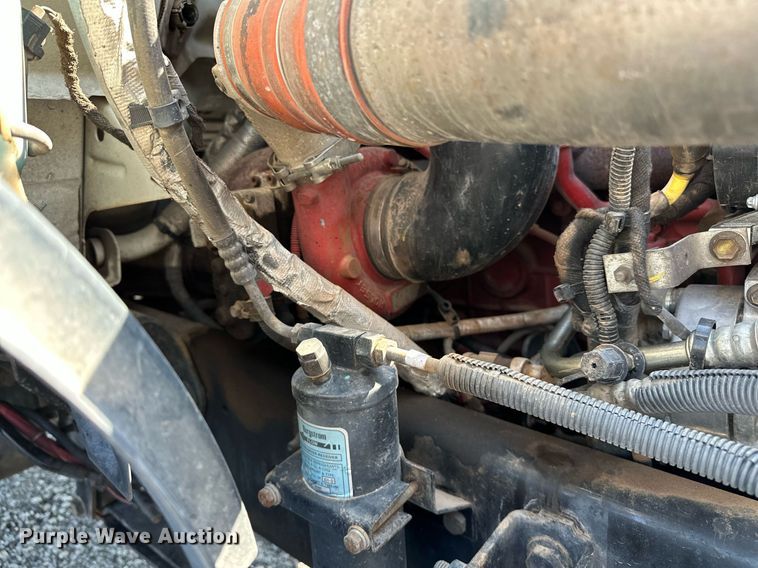 image for item NQ9355 2013 Ford F650  box truck