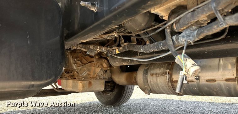 image for item NQ9355 2013 Ford F650  box truck