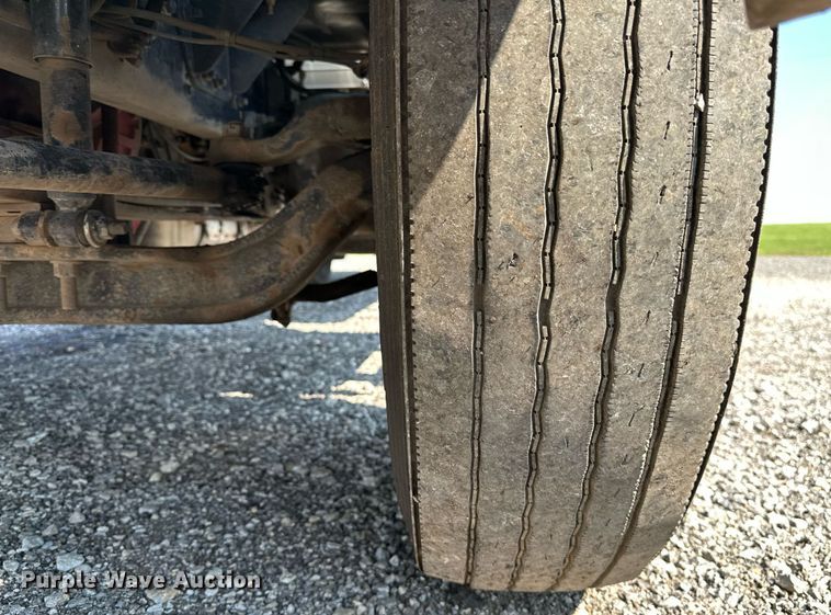 image for item NQ9355 2013 Ford F650  box truck