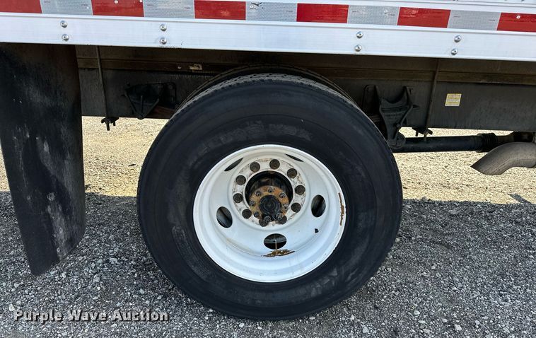 image for item NQ9355 2013 Ford F650  box truck