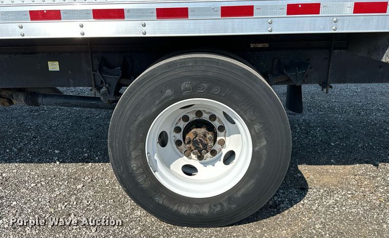 image for item NQ9355 2013 Ford F650  box truck