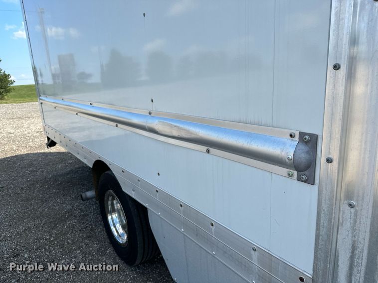 image for item NQ9357 2014 Ford E350 Super Duty  box truck