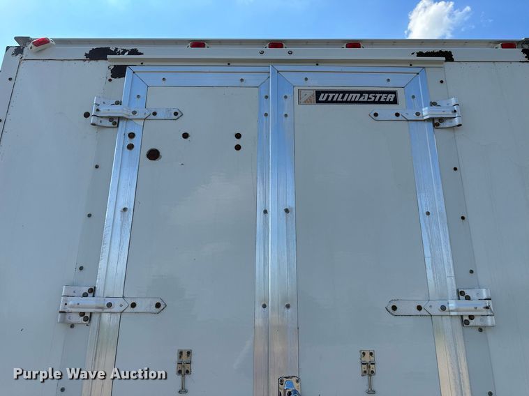 image for item NQ9357 2014 Ford E350 Super Duty  box truck