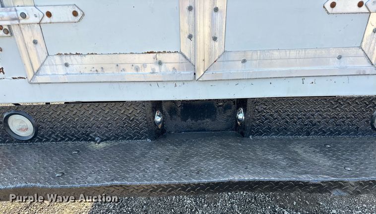 image for item NQ9357 2014 Ford E350 Super Duty  box truck