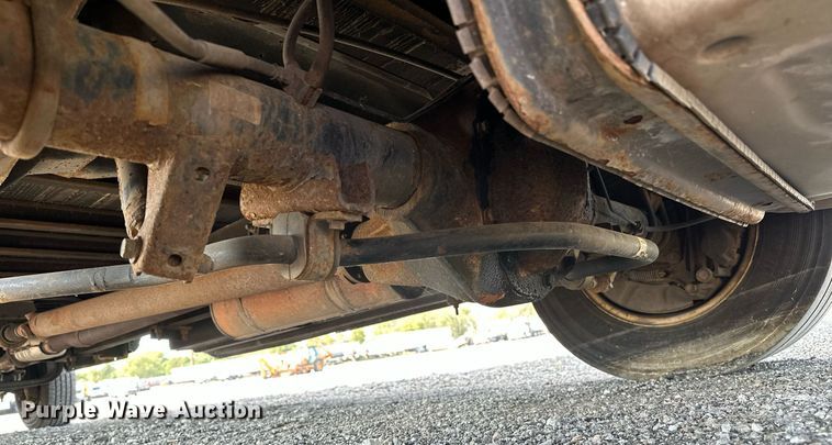 image for item NQ9357 2014 Ford E350 Super Duty  box truck